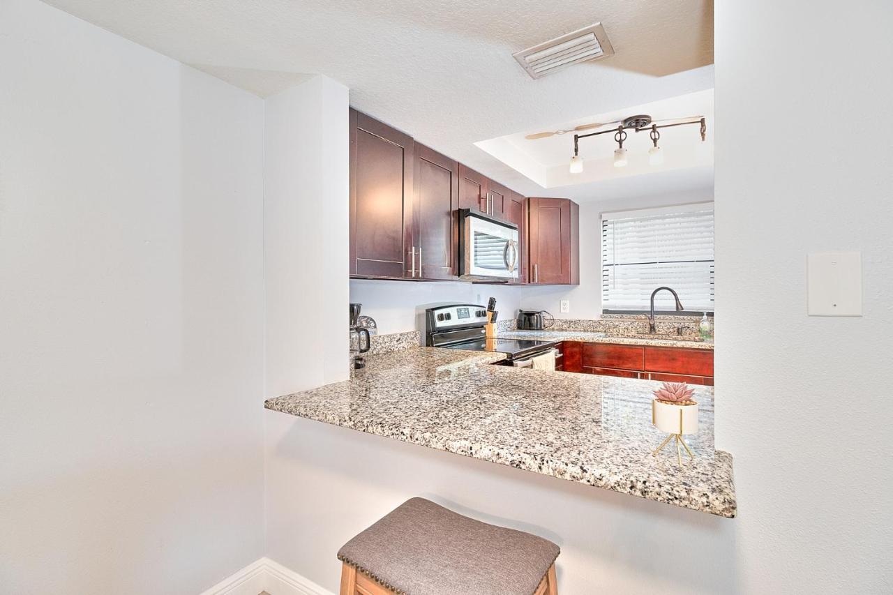 South Tampa Retreat Fenced Yard, Top Location! 外观 照片